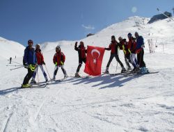 Millilerden madalya sözü